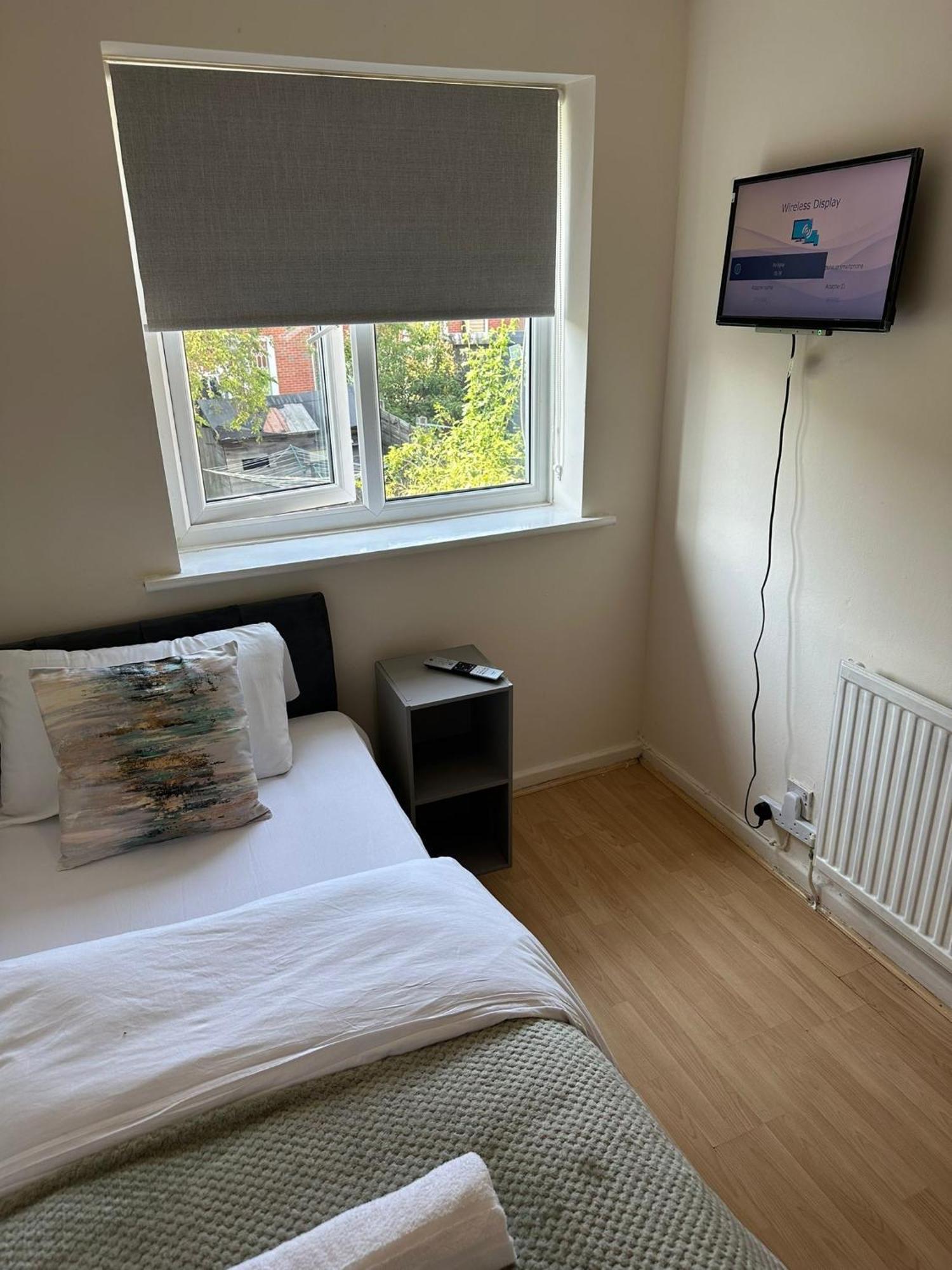 3 Bedroom Apartment Close To Manchester City Stadium And Coop Live Екстер'єр фото